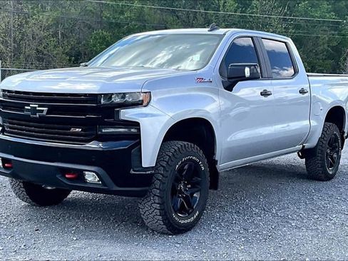 Used 2019 Chevrolet Silverado 1500 LT Trail Boss image 3