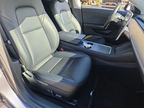 Used 2021 Tesla Model 3 Performance image 35