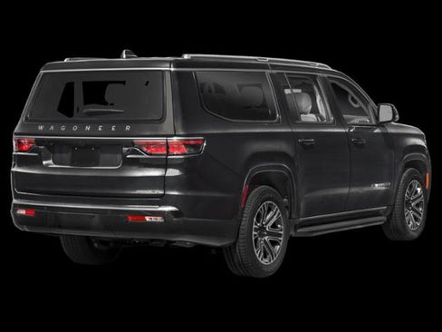 Certified 2024 Jeep Wagoneer L Series II w/ Flexible Seating Group RWD image 2