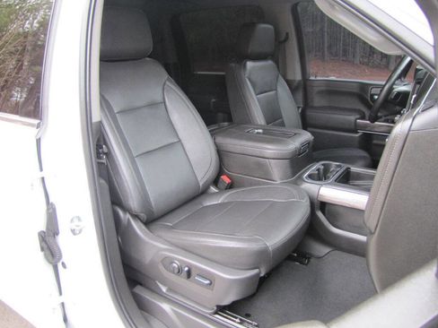 Used 2022 Chevrolet Silverado 3500 LTZ w/ LTZ Convenience Package image 14