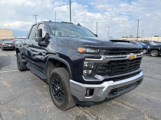 Used 2024 Chevrolet Silverado 2500 LT w/ All Star Edition AWD/4WD image 6