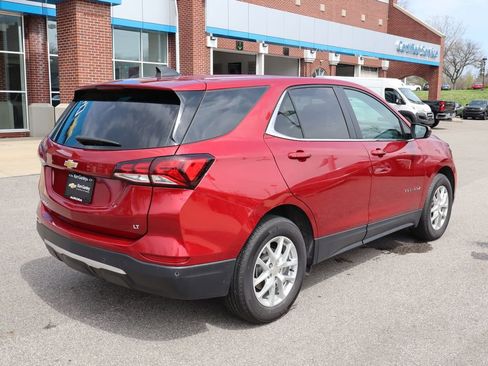 Used 2024 Chevrolet Equinox LT w/ LPO, Floor Liner Package FWD image 30
