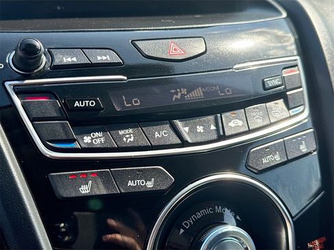 Used 2024 Acura RDX SH-AWD image 15