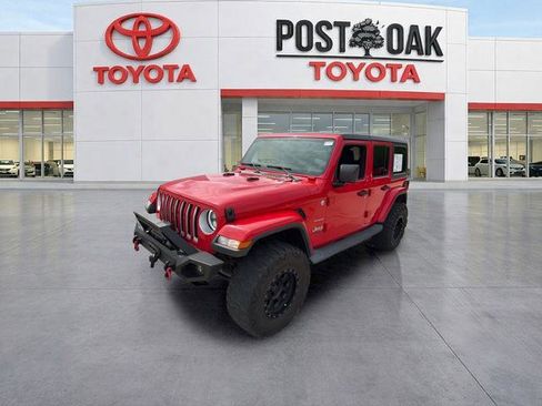 Used 2019 Jeep Wrangler Unlimited Sahara AWD/4WD image 27