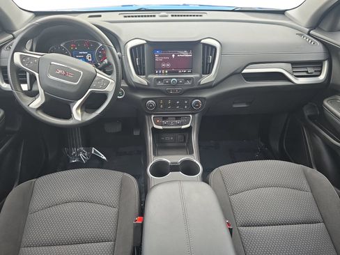 Used 2024 GMC Terrain SLE w/ Elevation Edition FWD image 9