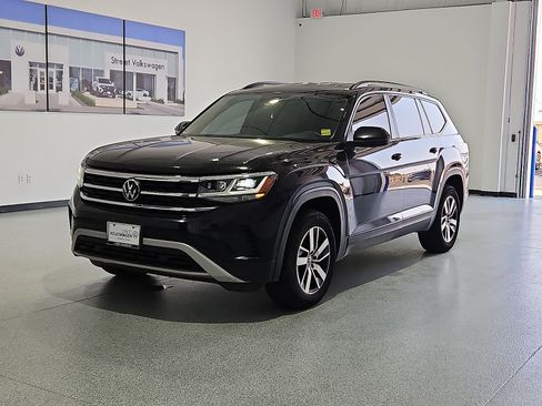 Used 2023 Volkswagen Atlas SE AWD/4WD image 4