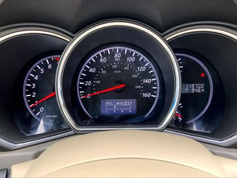 Used 2011 Nissan Murano LE w/ Navigation Pkg FWD image 25