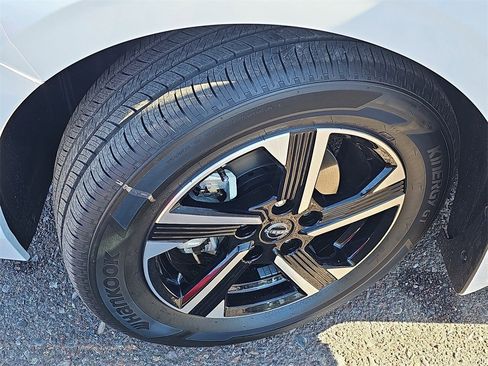 New 2025 Nissan Sentra SV w/ All-Weather Package image 31