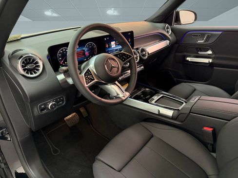New 2026 Mercedes-Benz GLB 250 image 3