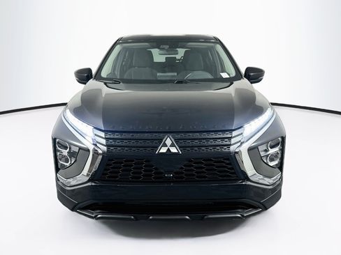 Used 2024 Mitsubishi Eclipse Cross LE AWD/4WD image 2
