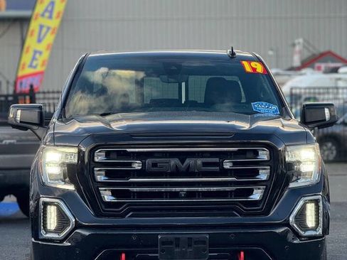 Used 2019 GMC Sierra 1500 AT4 image 2