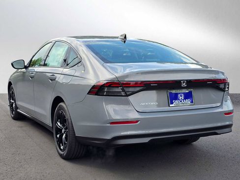 New 2025 Honda Accord SE image 5