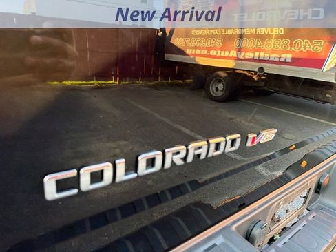 Used 2020 Chevrolet Colorado LT w/ LT Convenience Package AWD/4WD image 11