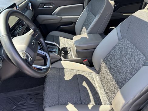 Used 2024 Chevrolet Colorado ZR2 w/ Technology Package image 9