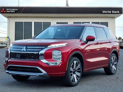 New 2026 Mitsubishi Outlander SEL image 1