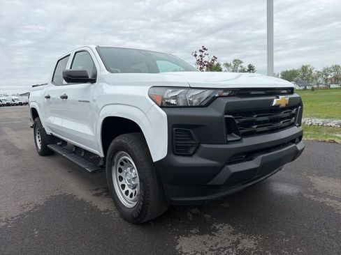 Used 2024 Chevrolet Colorado W/T w/ WT Convenience Package image 1