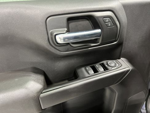 Used 2023 Chevrolet Silverado 1500 Custom image 21