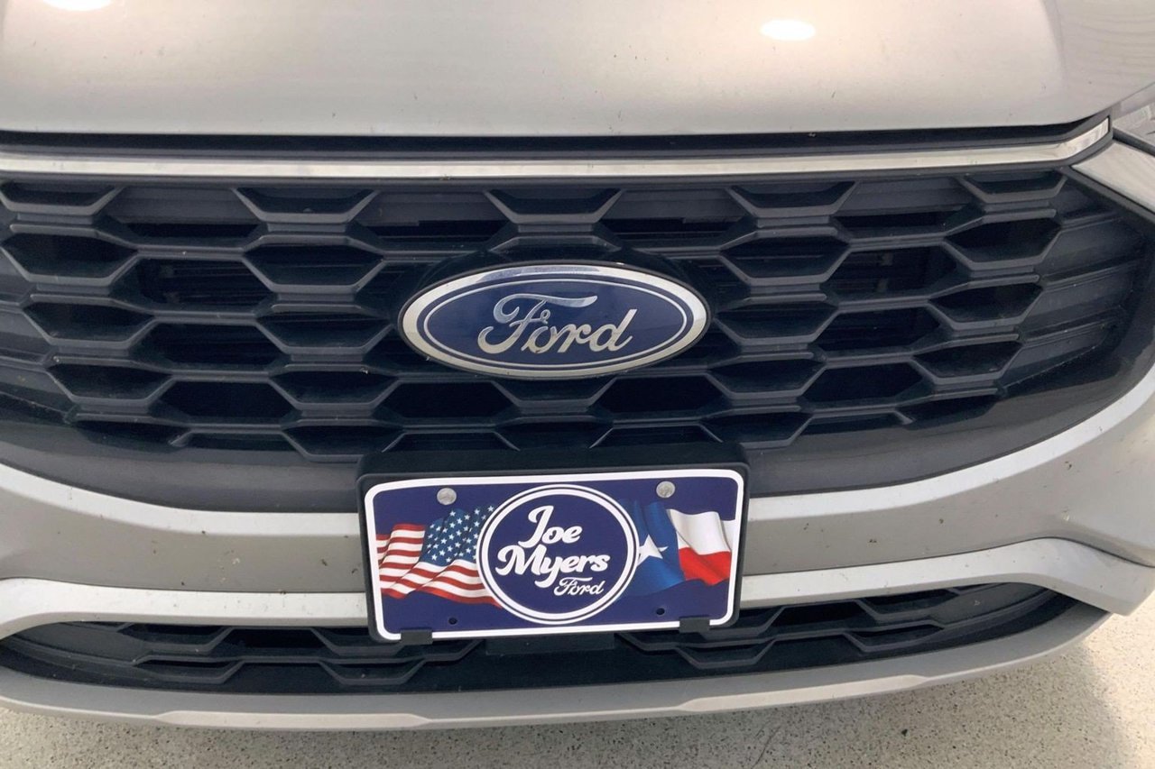 Used 2024 Ford Escape ST-Line w/ Tech Pack #1 FWD image 27