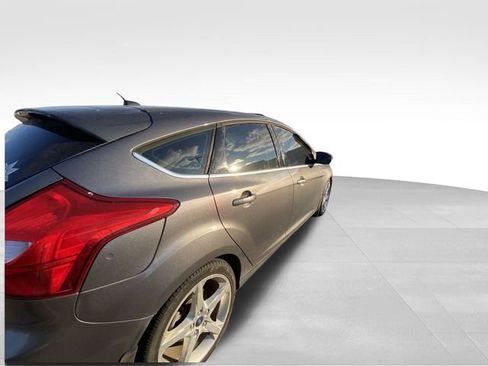 Used 2012 Ford Focus Titanium image 12