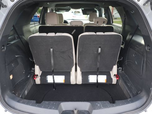 Used 2018 Ford Explorer 4WD w/ Class II Trailer Tow Package image 25
