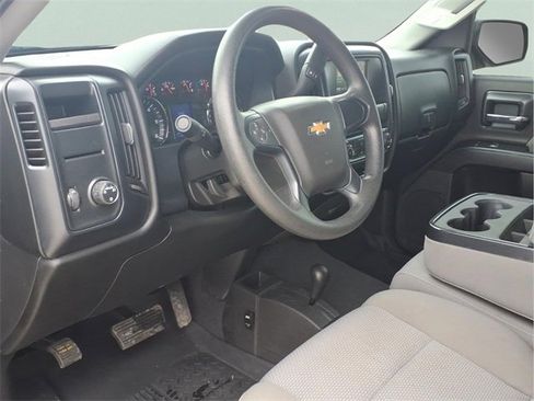 Used 2018 Chevrolet Silverado 1500 Custom w/ Custom Convenience Package image 8