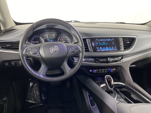 Used 2019 Buick Enclave Essence AWD/4WD image 18