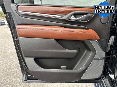 Used 2023 GMC Yukon XL Denali Ultimate image 14