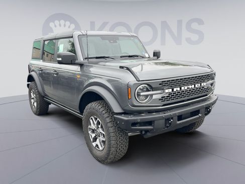 New 2025 Ford Bronco Badlands AWD/4WD image 2