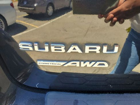 Used 2019 Subaru Crosstrek 2.0i Limited w/ Moonroof Package w/Navigation AWD/4WD image 16