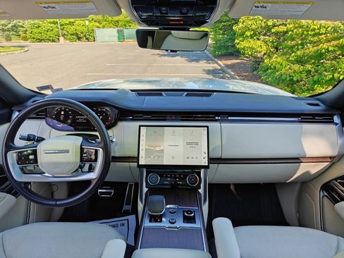 Used 2022 Land Rover Range Rover Long Wheelbase SE AWD/4WD image 10