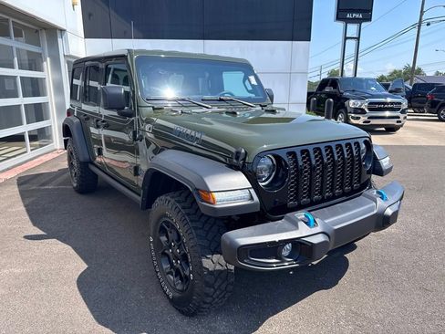 Used 2023 Jeep Wrangler Unlimited w/ Convenience Group AWD/4WD image 10