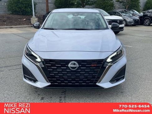 New 2025 Nissan Altima 2.5 SR image 6