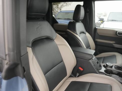 Used 2023 Ford Bronco Wildtrak image 19