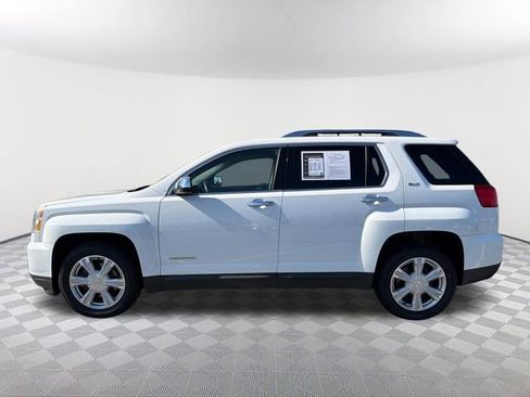 Used 2017 GMC Terrain SLT image 8