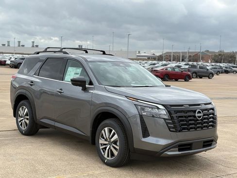 New 2026 Nissan Pathfinder SL FWD image 5