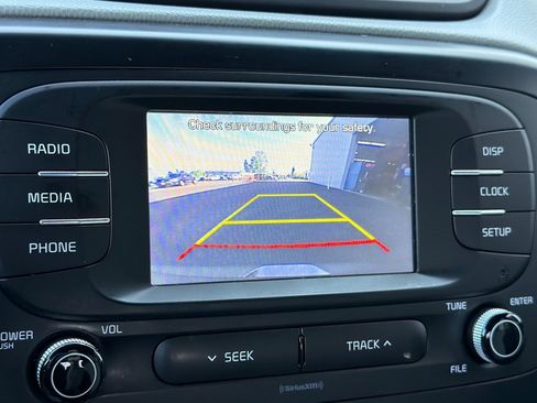 Used 2019 Kia Soul FWD image 18