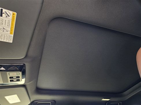 New 2025 Mitsubishi Outlander SEL image 19