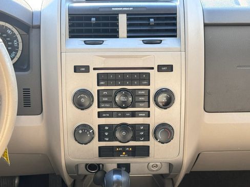 Used 2011 Ford Escape XLT FWD image 26
