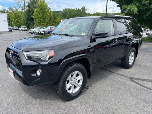 Used 2020 Toyota 4Runner SR5 AWD/4WD image 1