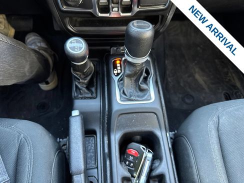 Used 2020 Jeep Gladiator Sport w/ Quick Order Package 24S AWD/4WD image 26