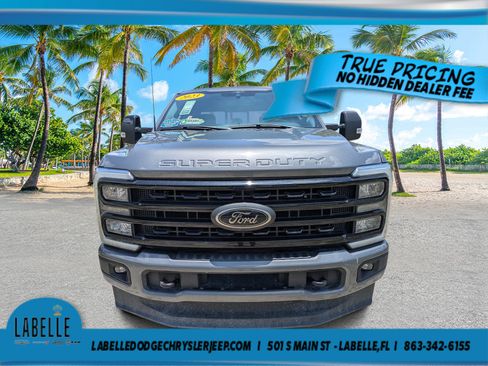 Used 2023 Ford F250 Lariat w/ Black Appearance Package AWD/4WD image 8