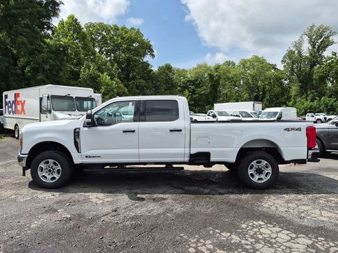 New 2026 Ford F350 XLT w/ Snow Plow/Camper Package AWD/4WD image 8
