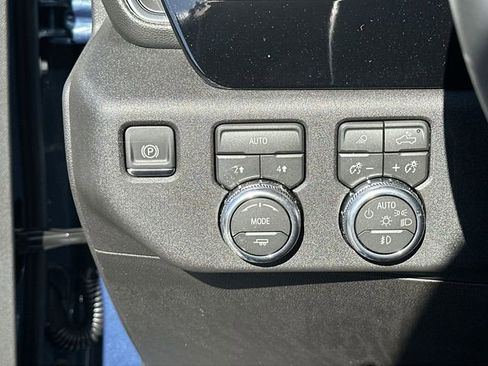 New 2026 GMC Sierra 1500 Elevation w/ Elevation Premium Package image 18