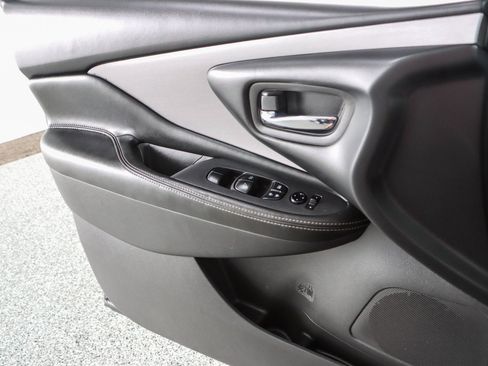 Used 2023 Nissan Murano SV FWD image 21