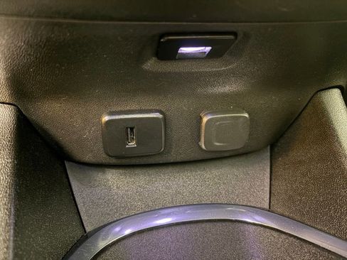 Used 2018 Chevrolet Malibu LT FWD image 26