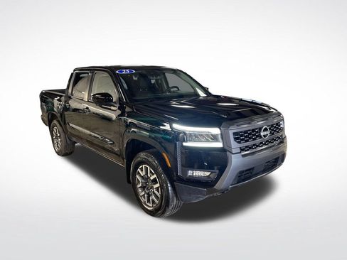 Certified 2025 Nissan Frontier SL AWD/4WD image 8
