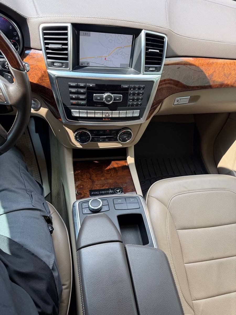Used 2013 Mercedes-Benz GL 320 BlueTEC 4MATIC image 24