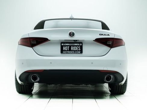 Used 2020 Alfa Romeo Giulia Nero Edizione w/ Nero Edizione image 16