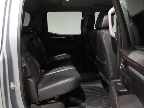Used 2023 GMC Sierra 1500 SLT w/ SLT Convenience Package image 11
