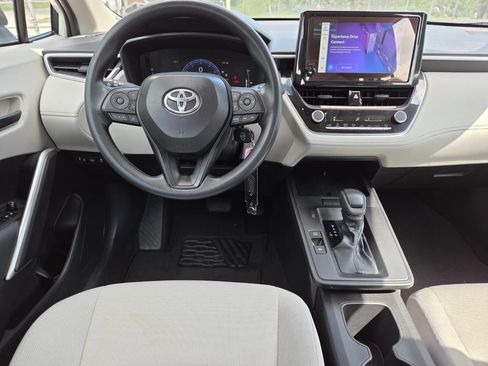 Used 2026 Toyota Corolla Cross L FWD image 7